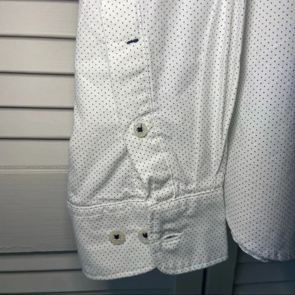 NWT White Patterned Button-down Sz XL - Picture 7 of 8